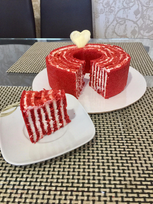 Fényűző és egyszerű torta „vörös bársony”, hanem egy tekercs! Master Class vélemény (master class) Fényűző és egyszerű torta „vörös bársony”, hanem egy tekercs! Master Class vélemények