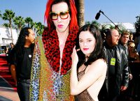 Rose McGowan a mărturisit că a fost violată de un producător de la Hollywood