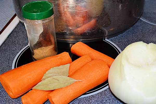 Салати з картоплі морквини буряка
