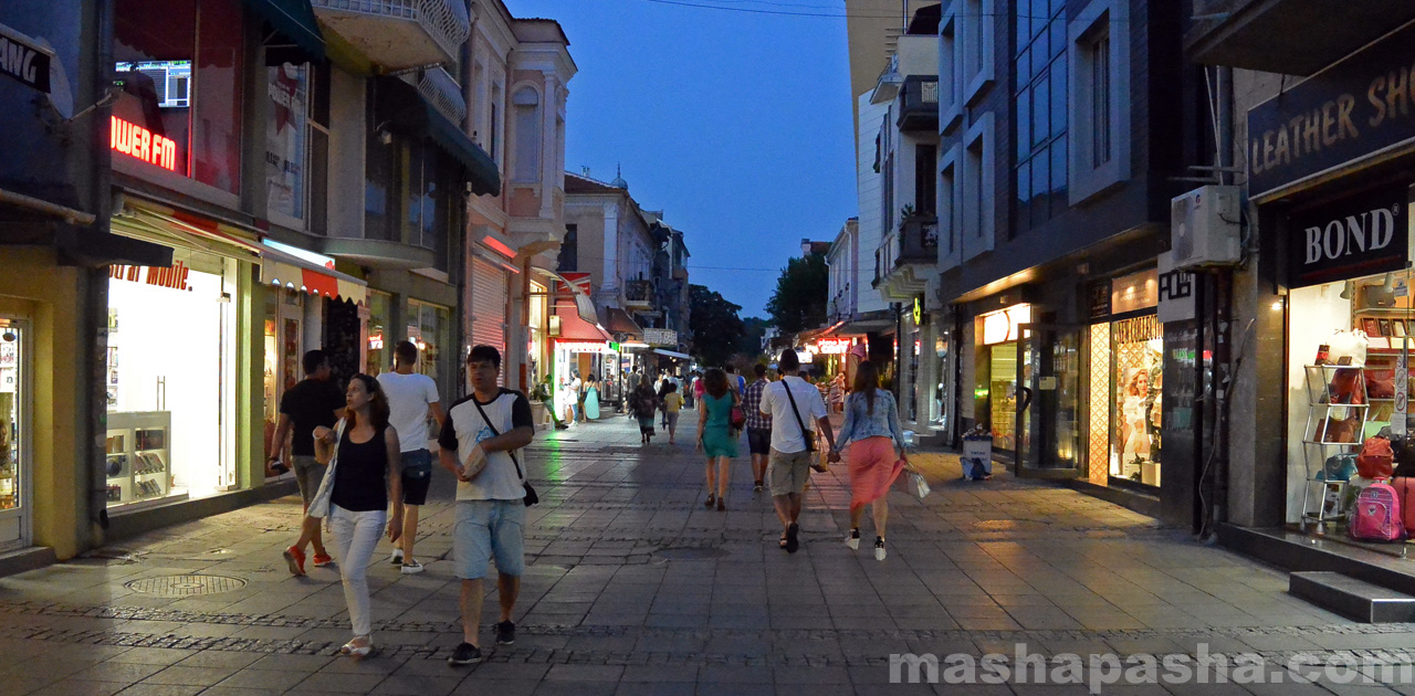 Cumpărături în centre comerciale și magazine din Burgas, ghiduri de mashapasha