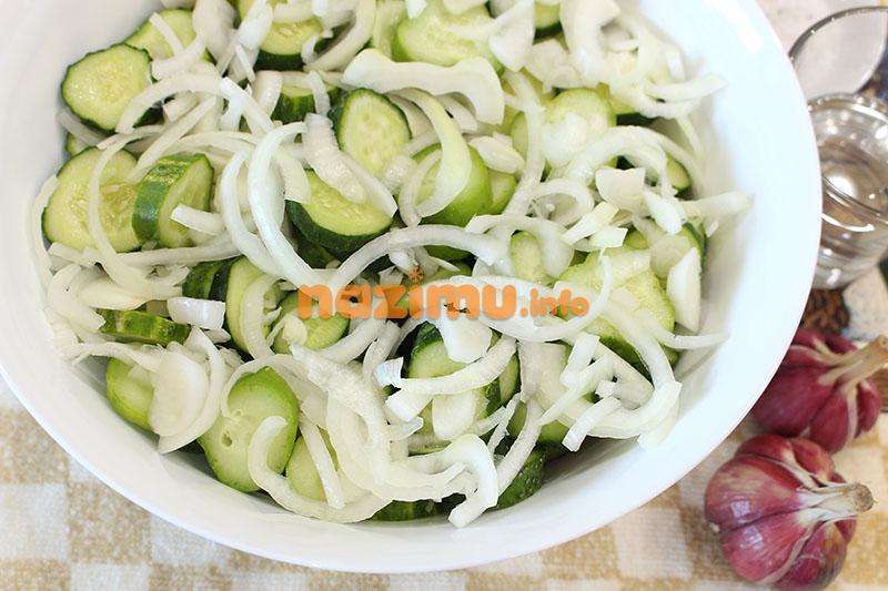 Сирий салат з огірків на зиму - фото рецепт, як закрити без стерилізації