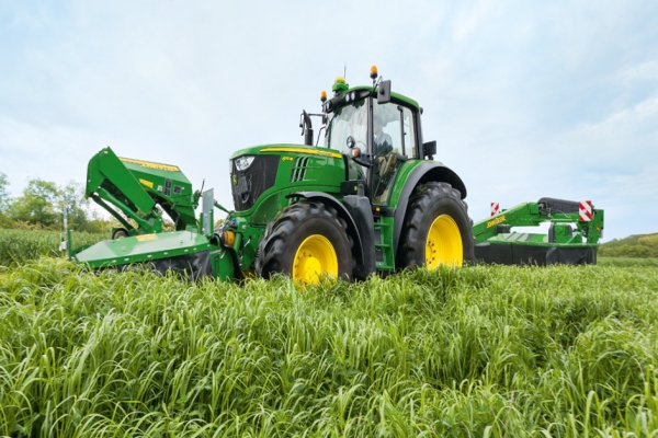 Tractoare seria John Deere, specificații, fotografii și videoclipuri