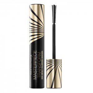 Mascara frumusete de arta cu efect de gene exagerate