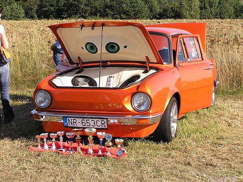 Tuning Zaporozhets, salon de fotografiere și optică zaz