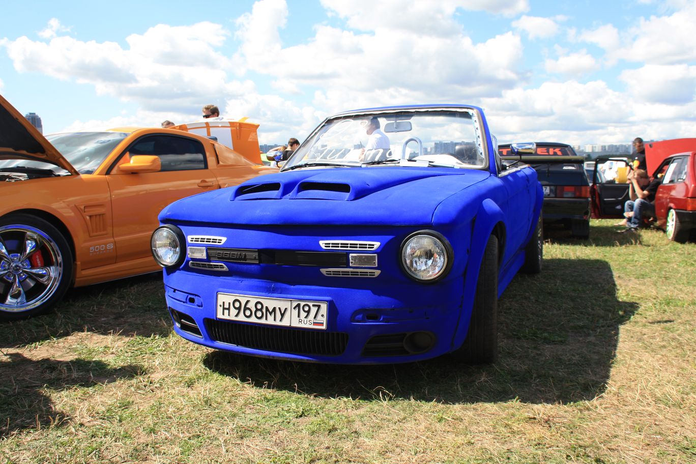 Tuning Zaporozhets, salon de fotografiere și optică zaz