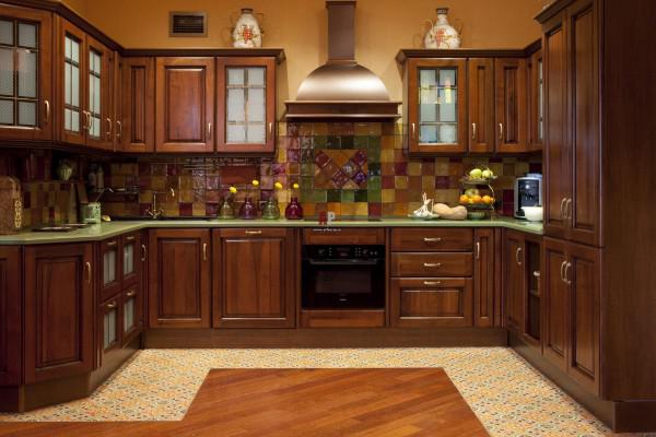 Укладання плитки на кухні фартух, на підлогу і стіни