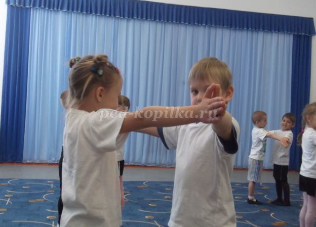 Dimineata gimnastica in grupul senior dow (o sinteza a exercitiilor de dimineata pentru prescolari) Dimineața gimnastică în grupul senior dow