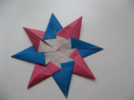 A nyolcágú csillag „elve alapján origami