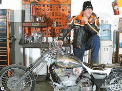 Harley Davidson și cowboy-ul din Marlborough