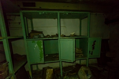 Elhagyott kórház Vlagyivosztok orvosok is, de vannak olyan gyógyszerek, térképek és fali oblezshie
