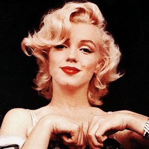 Viața lui Marilyn Monroe, un simbol al sexului american