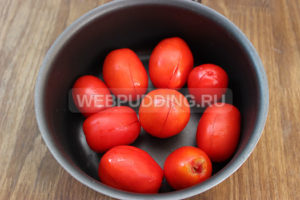 Швидкі малосольні помідори в пакеті, як приготувати на