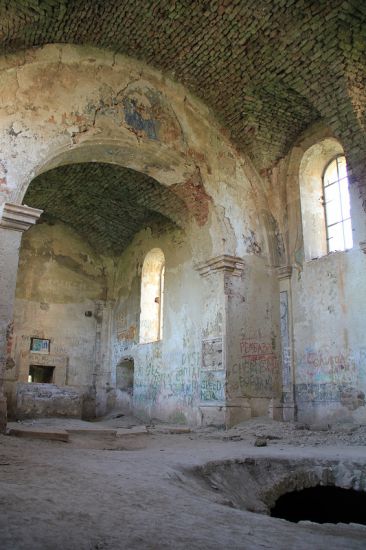 Джуринський водоспад і замок Червоногород (Нирків - пам'ятки, що можна побачити, цікаві