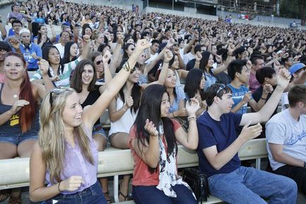 Excursia la universitate arata ca ucla legendara din interior