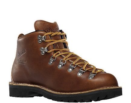 Гірська взуття hiker boots - з гір до міста