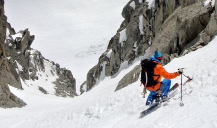 Гірський досвід катання на лижах з колючо-ріжучим спорядженням