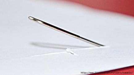 Hogyan akasztani egy képet anélkül, hogy a köröm és segítség nélkül a férfi (kép) Hogyan akasztani egy képet anélkül, hogy a köröm és segítsége nélkül a férfi