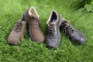Как да се почисти велурени обувки у дома практически съвети