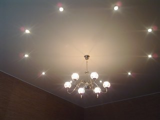 Hogyan számoljuk ki a számát a szoba a reflektorok a távolságot beállítani őket (száma) Hogyan számoljuk ki a számát reflektorok a szobában bizonyos távolságra beállítani őket