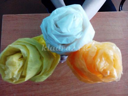 Cum sa faci trandafiri din saci de plastic cu mainile tale