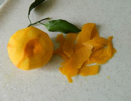 Cum sa faci o coaja si condimente dintr-o lamaie sau o portocala
