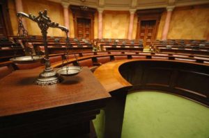 Cum să elaboreze o obiecție împotriva executării unei hotărâri judecătorești