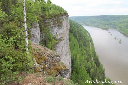 Камінь ветлан на річці вишера, автобродяга