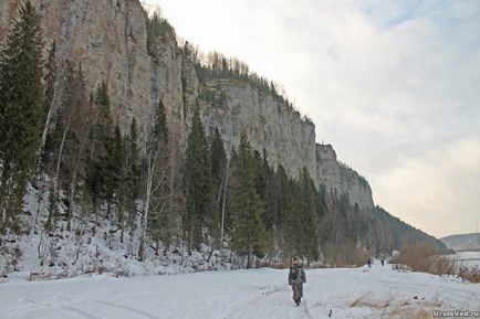 Piatra este scufundată pe râul vishera