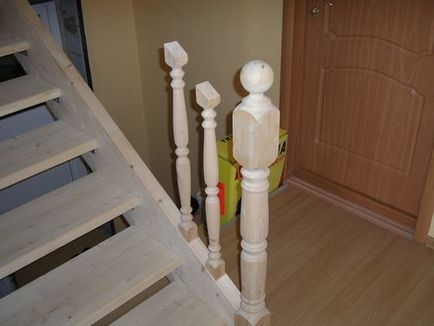 Fixarea balustradelor pe perete, pe podea, la balustrii - opțiuni de fotografie