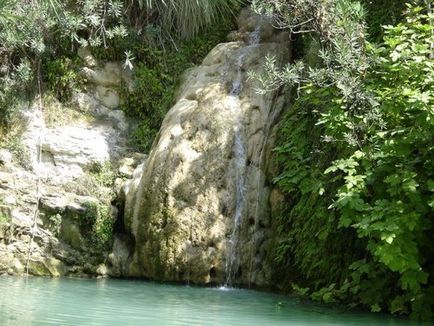 Piscina Adonis lângă patos