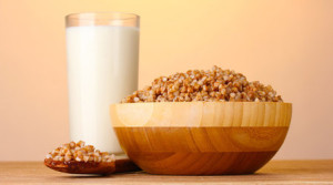Hrișcă de grâu cu iaurt pentru curățarea corpului