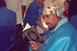 Може, через snoop dogg відомий репер Тіматі прийняв іслам