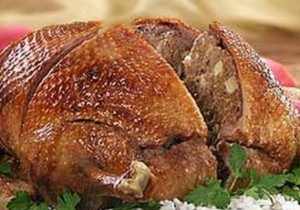 Duck carne cum să gătească o rață în Peking, ce fel de vin să rață