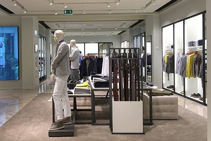 Kuznetsky legtöbb nyitott zászlóshajó üzlet Massimo Dutti