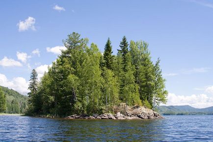 Lacul Tiberkul din regiunea Krasnoyarsk, minunile naturii