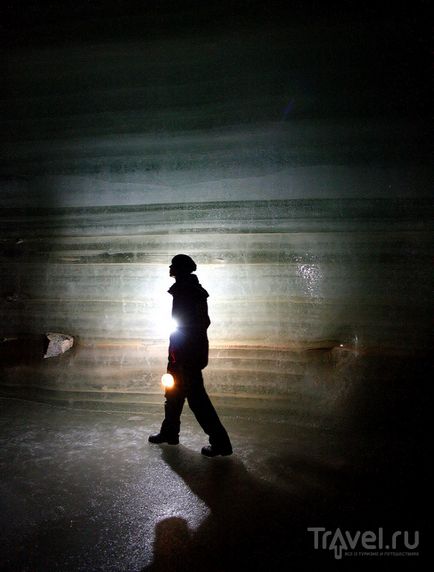 Печера Айсрізенвельт в Австрії в світі крижаних гігантів