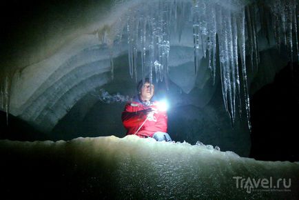Печера Айсрізенвельт в Австрії в світі крижаних гігантів