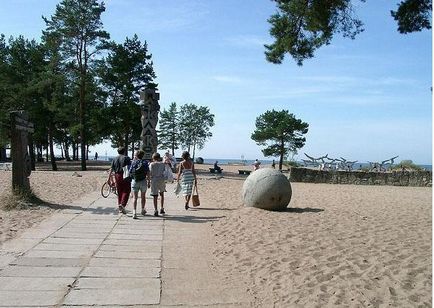 Пляж ласкавий в селищі сонячне як дістатися, карта, фото