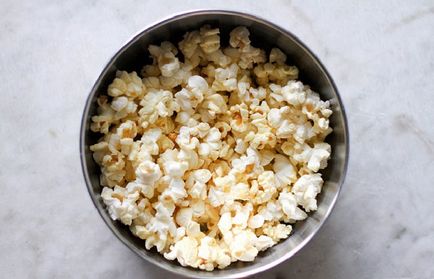 Popcornul potrivit este o alternativă bogată în vitamine pentru gustările de calorii înalte