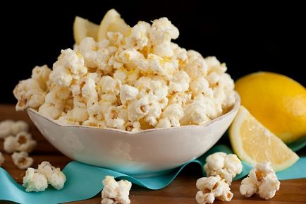 Megfelelő popcorn a vitaminokban gazdag alternatívája a magas kalóriatartalmú ételek