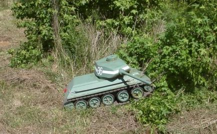 Rezervor cu comandă radio t-34-85 mâinile proprii