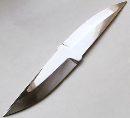 O varietate de cuțite de aruncare - cuțite pe