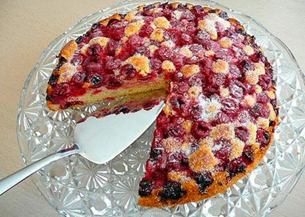 Рецепт пирога з вишнею з дріжджового тіста