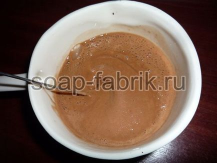 Csokoládé mousse test