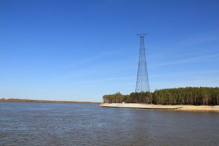Shukhov Tower az Oka folyó Dzerzhinsk