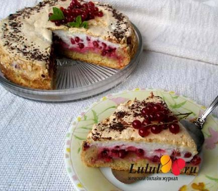 Торт-десерт з червоною смородиною