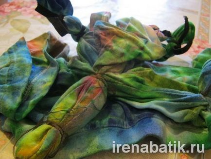 Csomós batik, batikolt és I (noduláris batikolás) Csomós batik, batikolt és én