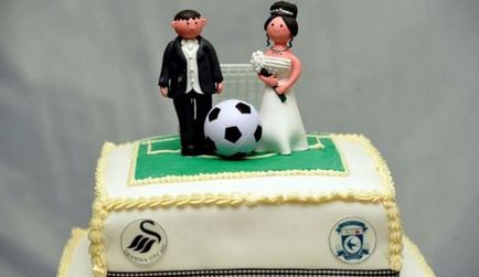 Iubitorii au jucat o nuntă într-un stil de fotbal, informații de top