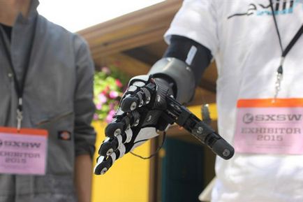 Японський стартап exii представляє міоелектріческой 3d-друкований протез руки handiii