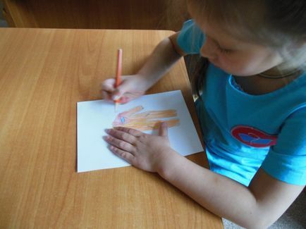 divat magazin „fiatal designer” (gyermek kézműves) divat magazin „fiatal divat”